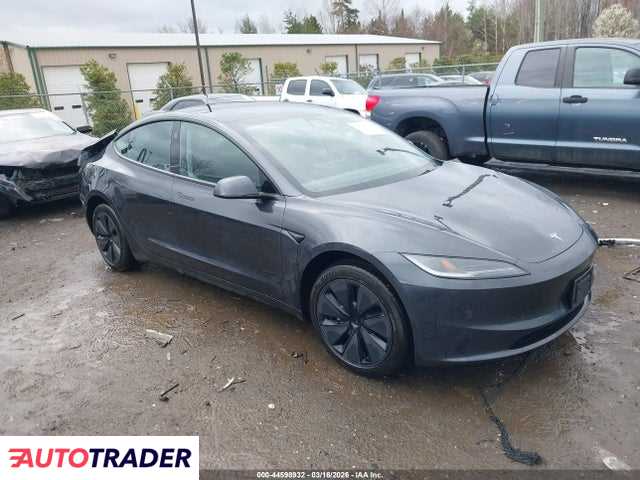 Tesla Model 3 2025