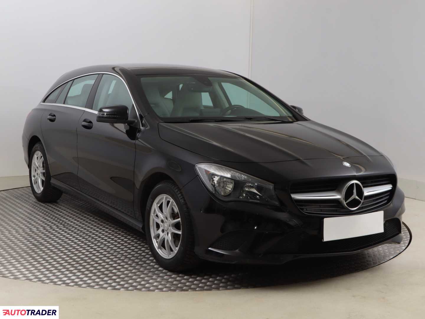 Mercedes Pozostałe 2015 1.6 154 KM