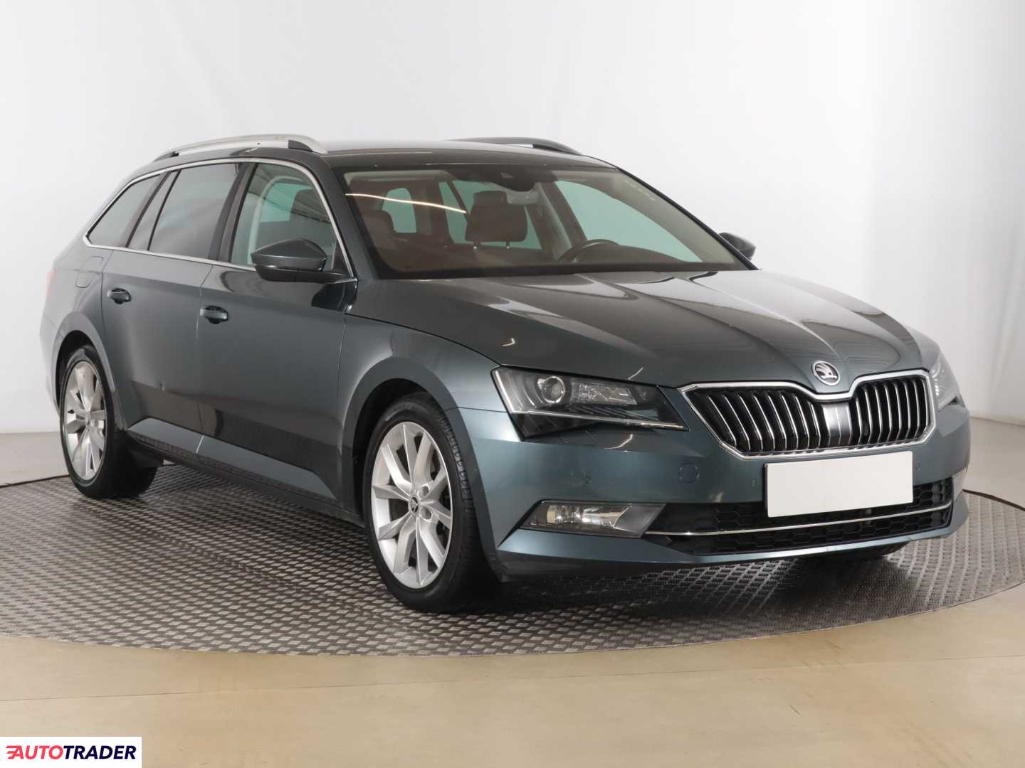 Skoda Superb 2.0 187 KM 2015r. (Piaseczno)