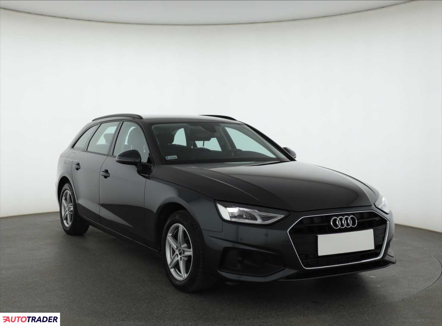 Audi A4 2021 2.0 147 KM