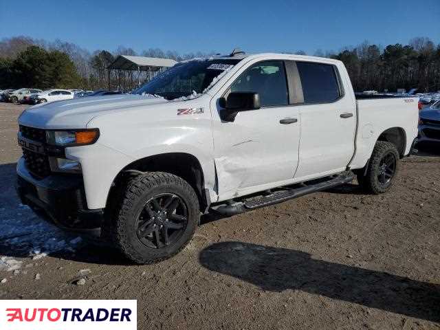 Chevrolet Silverado 5.0 benzyna 2019r. (CHARLES CITY)