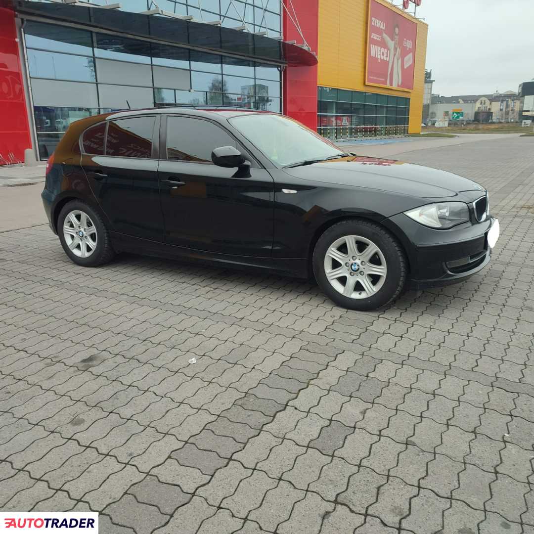 BMW 116 2010 2.0 122 KM