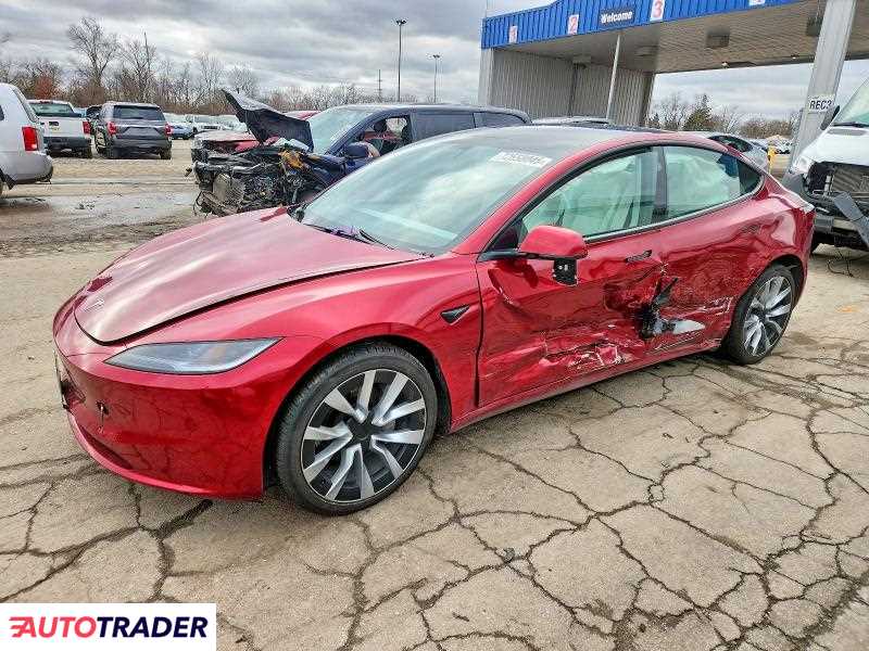Tesla Model 3 2024