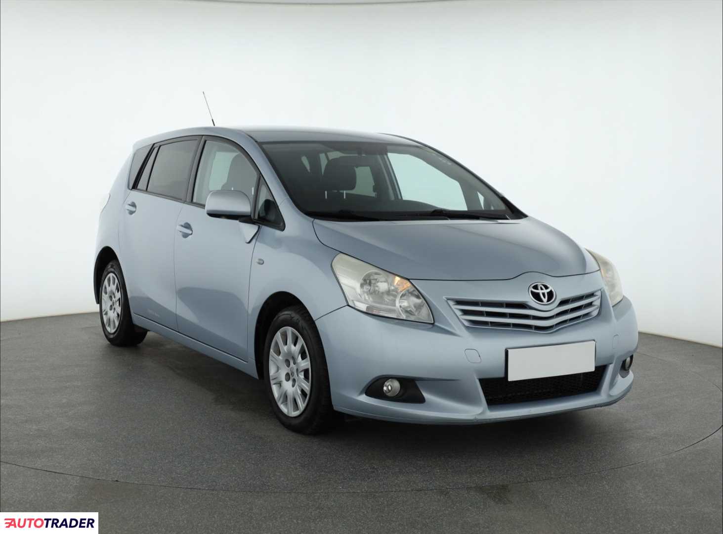 Toyota Verso 2011 2.0 124 KM