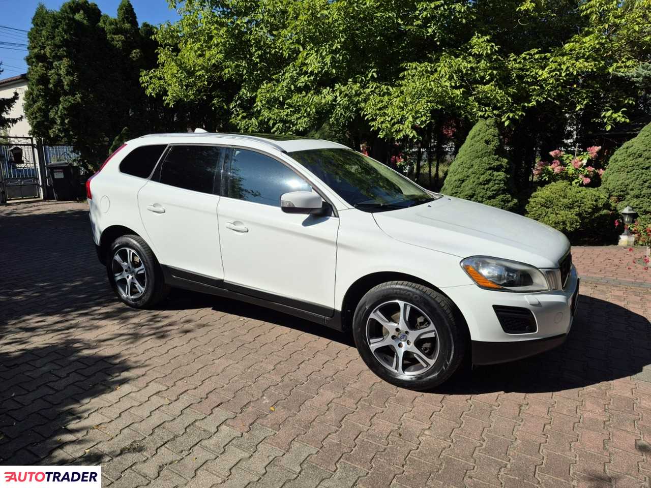 Volvo XC60 2011 2.0 163 KM