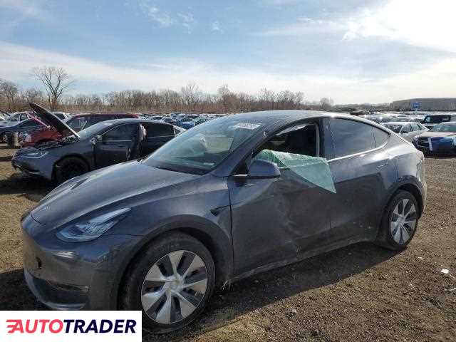 Tesla Model Y 2022 Tesla Model Y 2022