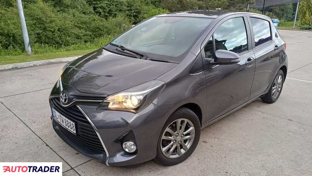 Toyota Yaris 2015 1.0 69 KM