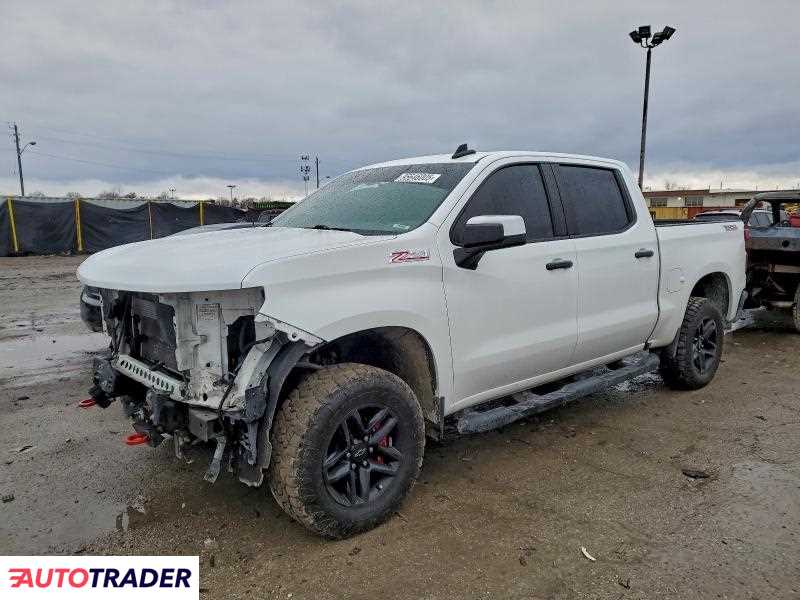 Chevrolet Silverado 2020 5
