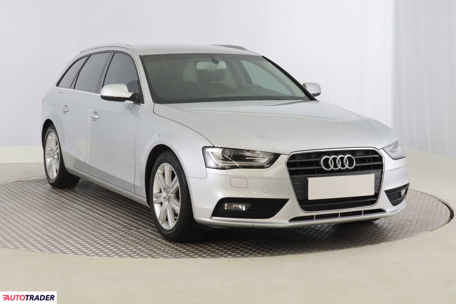 Audi A4 2014 2.0 221 KM