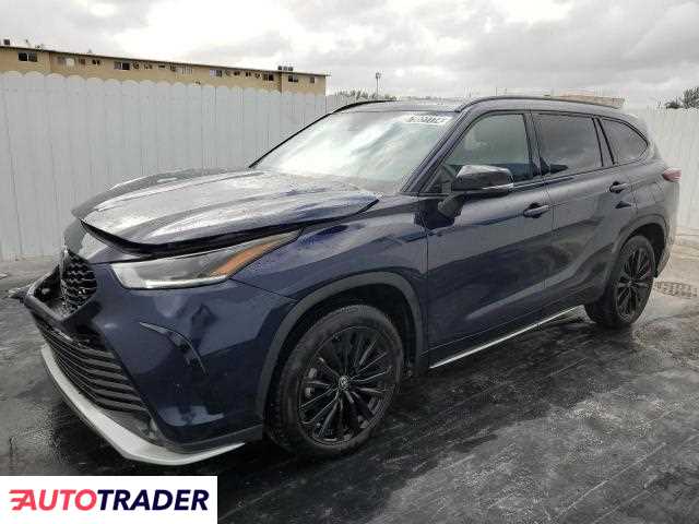 Toyota Highlander 2.0 benzyna 2024r. (OPA LOCKA)