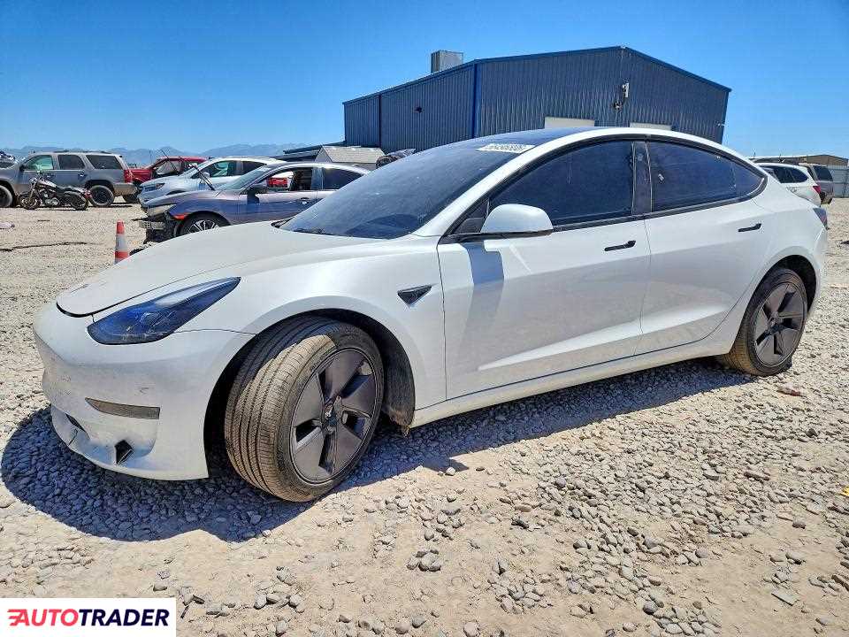 Tesla Model 3 2023