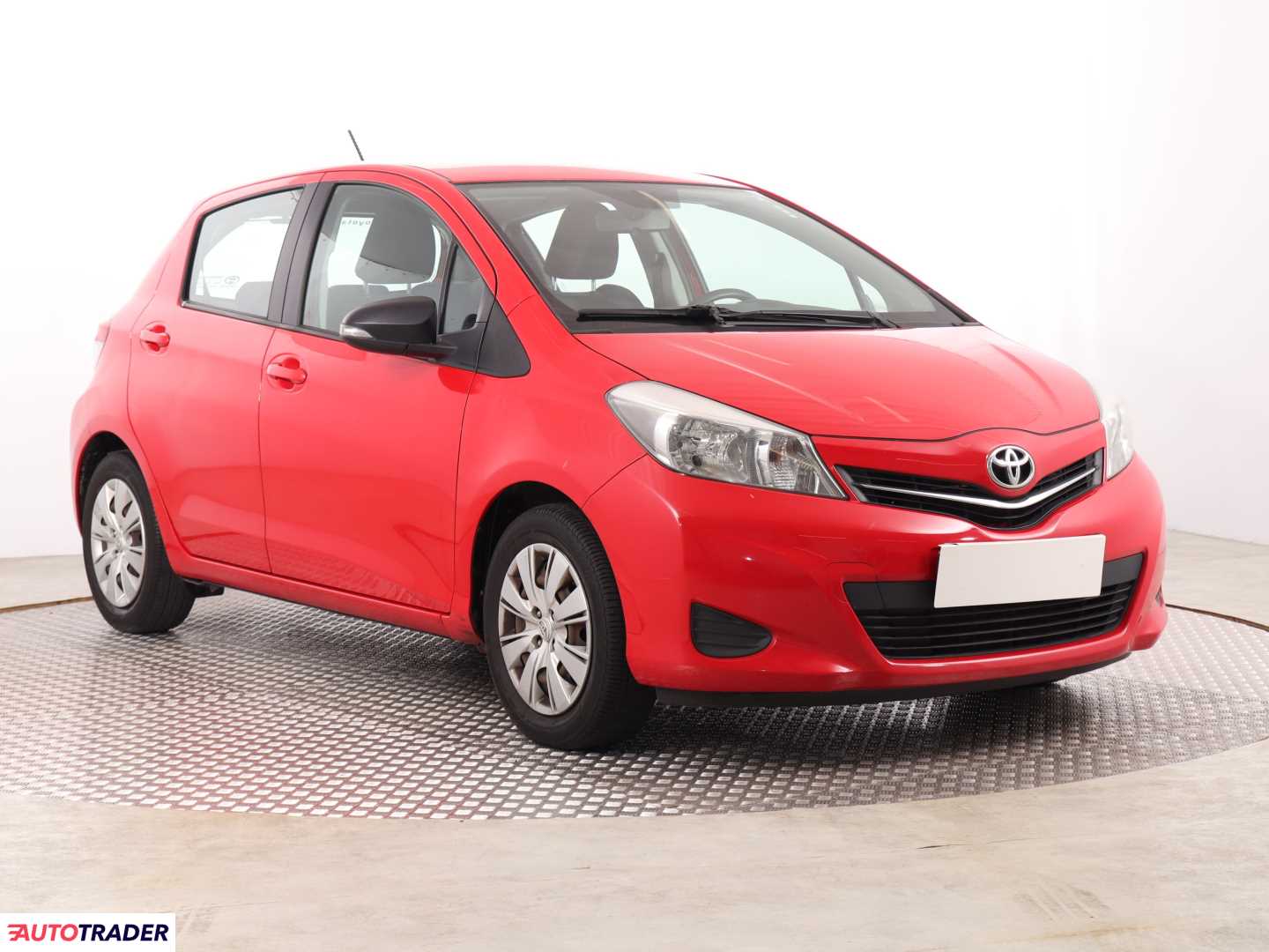 Toyota Yaris 2012 1.0 68 KM