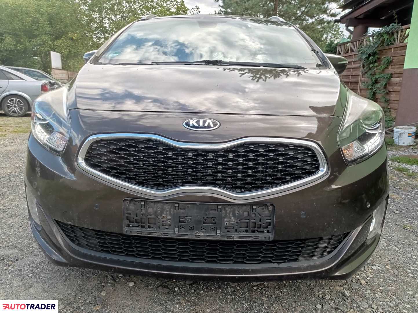 Kia Carens 2017 1.7 141 KM
