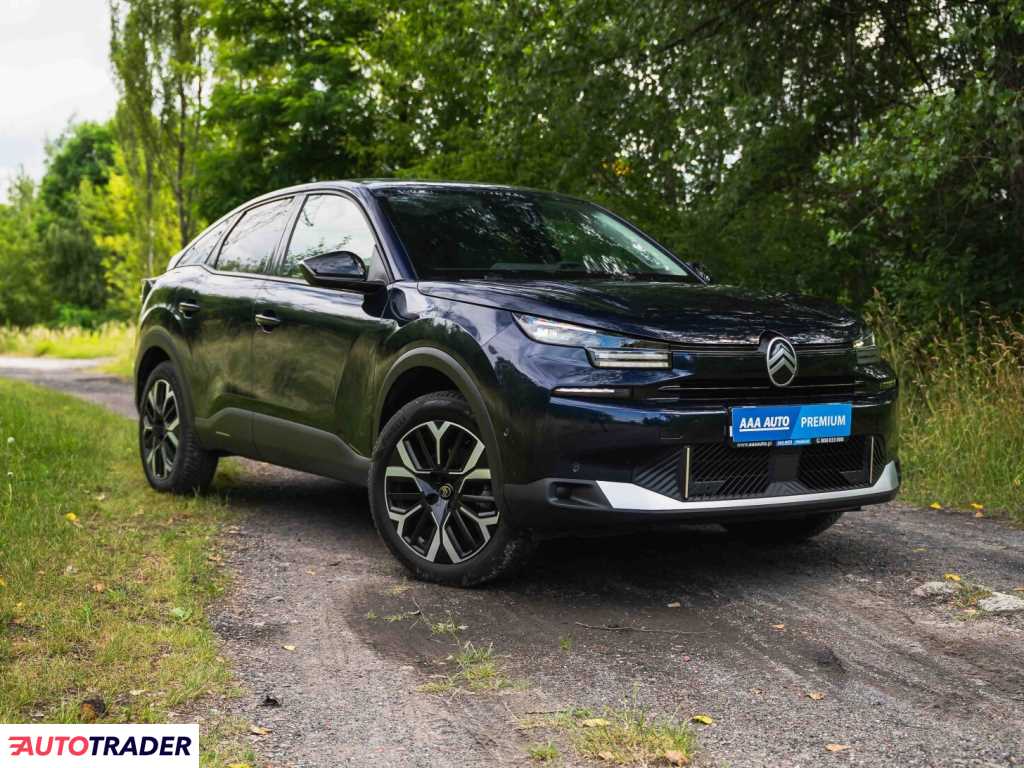 Citroen C4 2025 1.2 128 KM