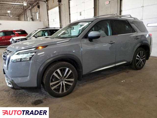 Nissan Pathfinder 2023 3
