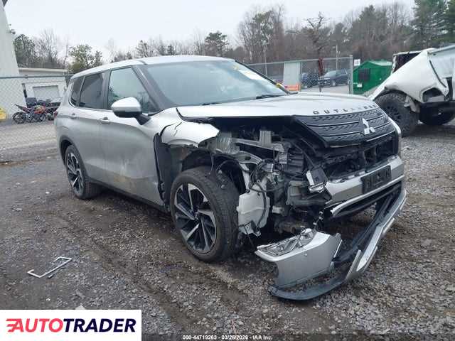 Mitsubishi Outlander 2022 2