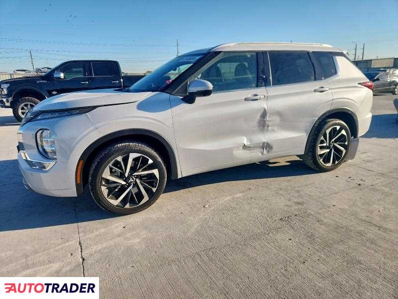 Mitsubishi Outlander 2024 2