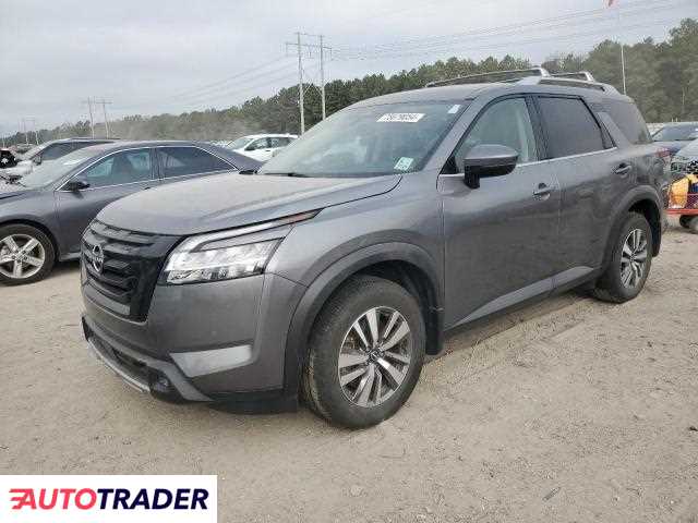 Nissan Pathfinder 2022 3