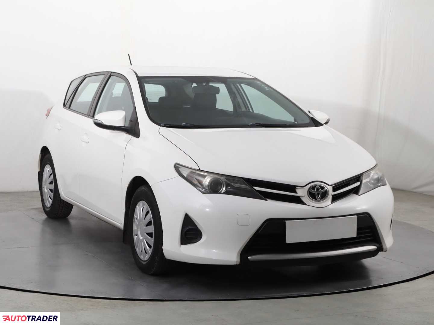Toyota Auris 2014 1.3 97 KM