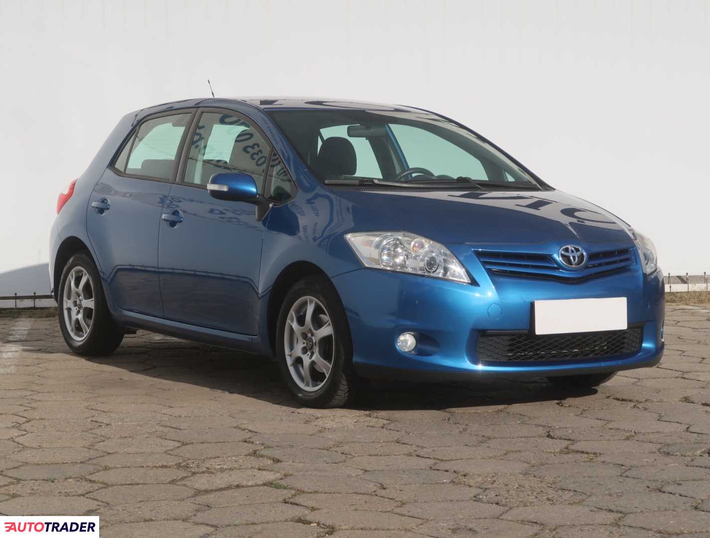 Toyota Auris 2010 1.3 97 KM