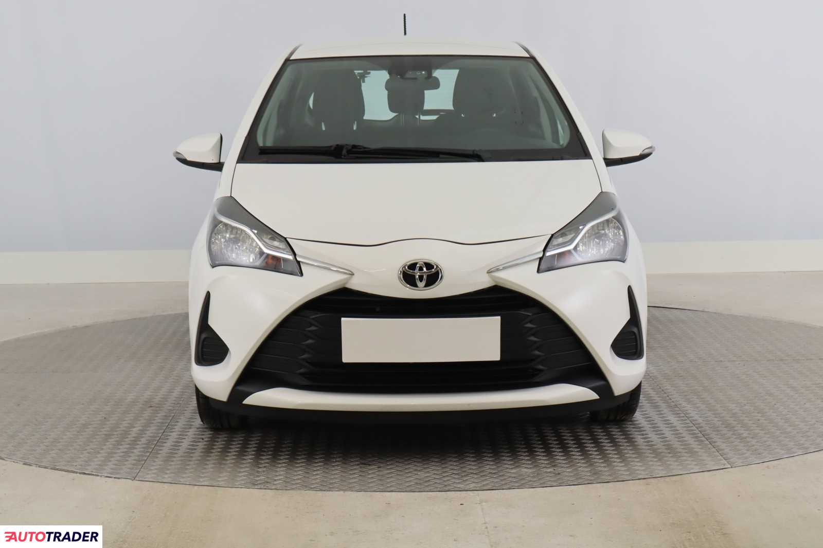Toyota Yaris 2019 1.0 71 KM