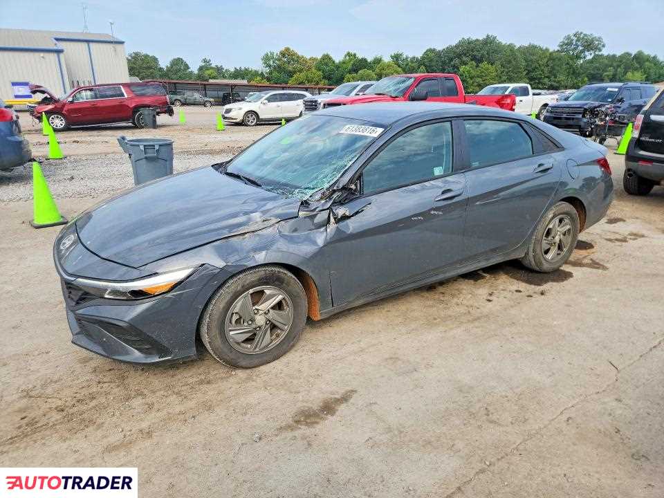 Hyundai Elantra 2025 2