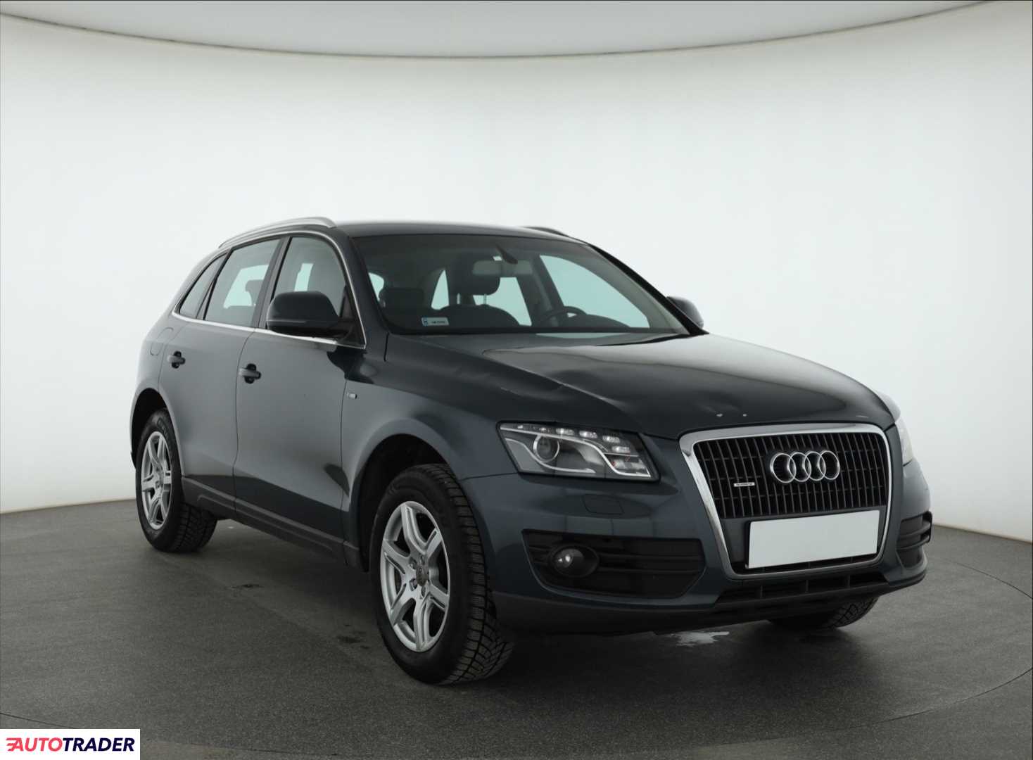 Audi Q5 2009 2.0 207 KM