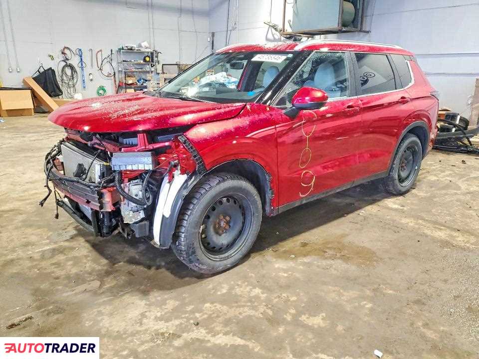 Mitsubishi Outlander 2025 2