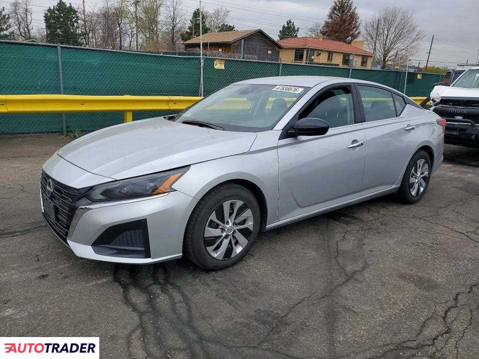 Nissan Altima 2024 2