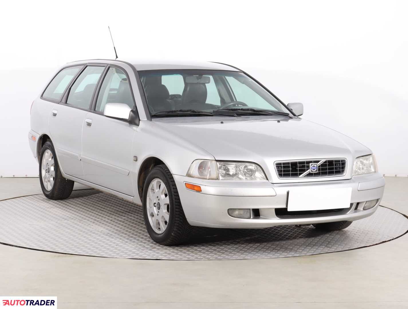 Volvo V40 2003 1.9 113 KM