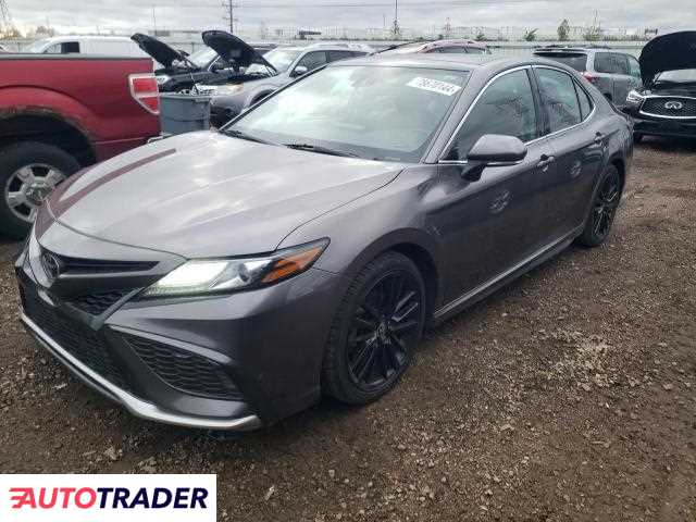 Toyota Camry 2.0 benzyna 2021r. (ELGIN)