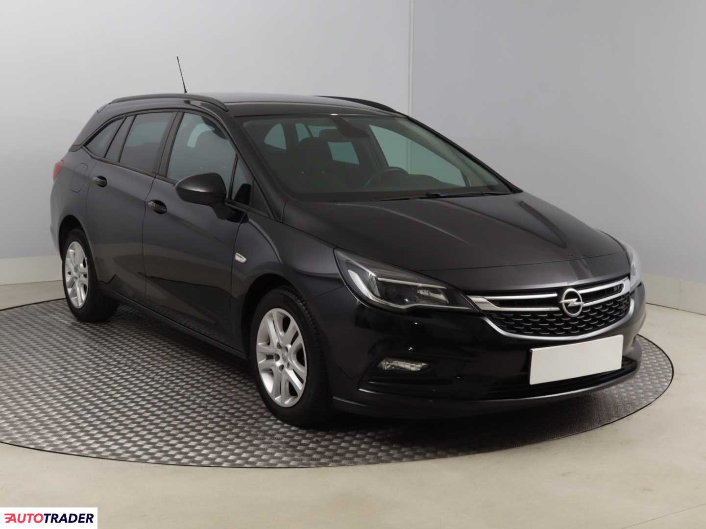 Opel Astra 2018 1.6 108 KM