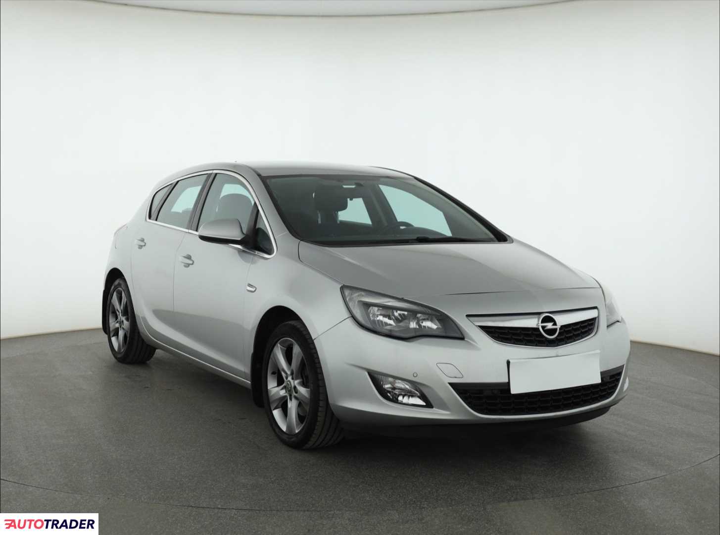 Opel Astra 2012 1.6 177 KM