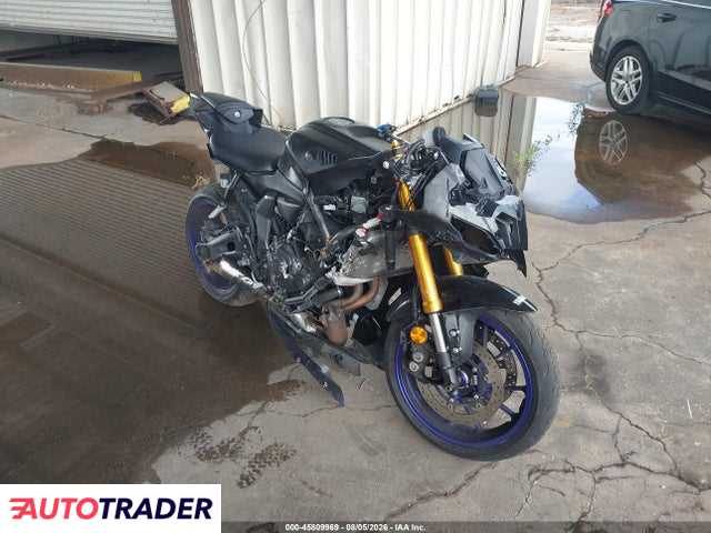 Yamaha YZF 2025
