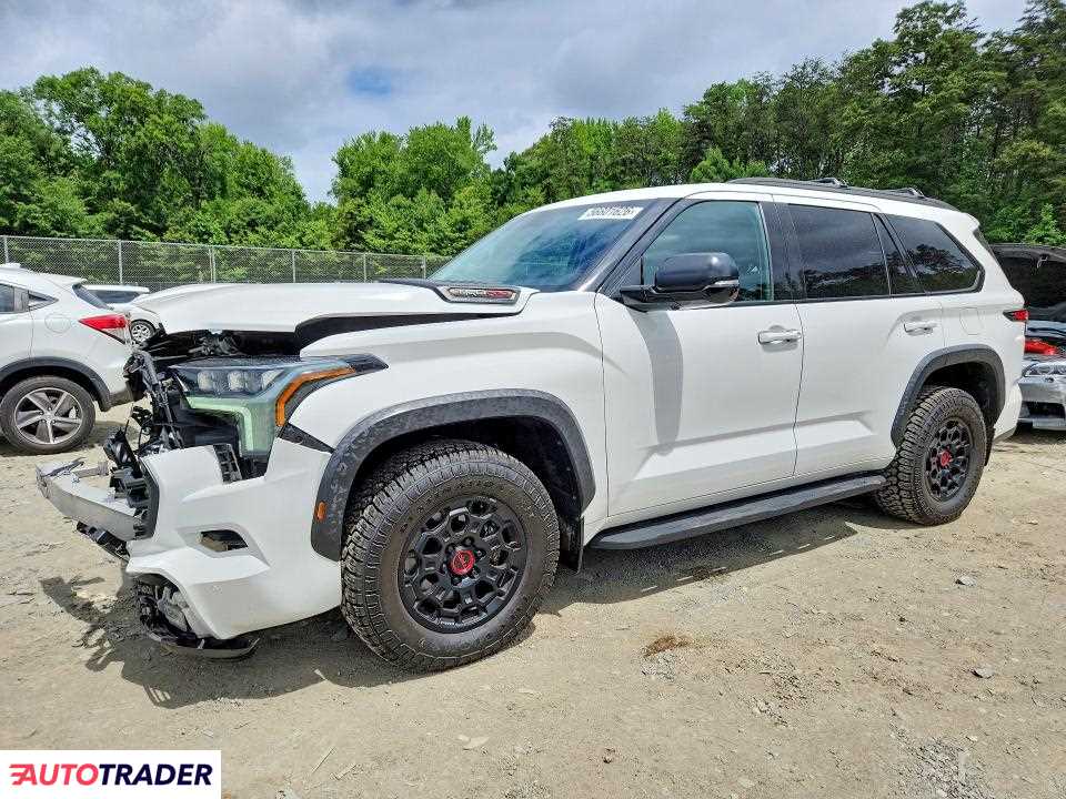 Toyota Sequoia 2023 3