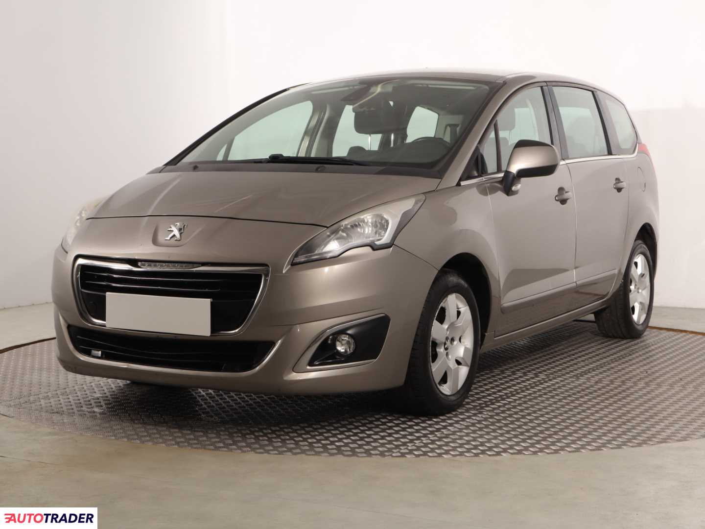Peugeot 5008 2015 1.6 118 KM