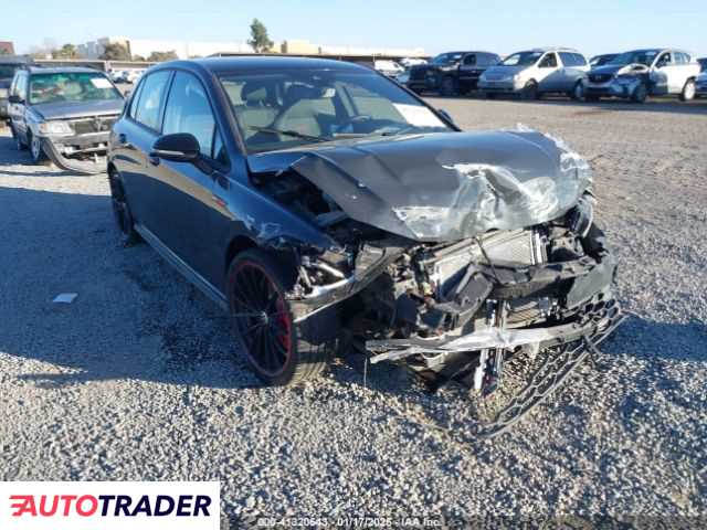 Volkswagen Golf 2023 2
