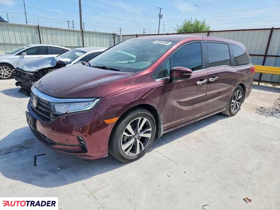 Honda Odyssey 2021 3