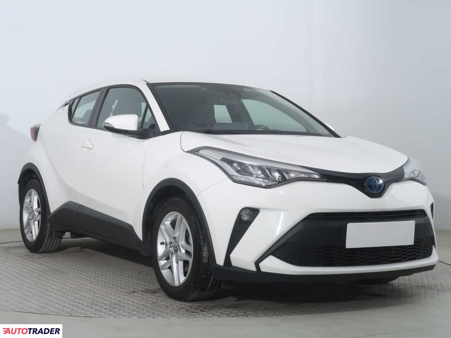 Toyota C-HR 2022 1.8 120 KM