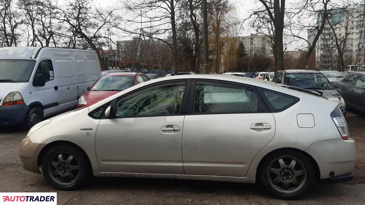 Toyota Prius 2005 1.5 78 KM