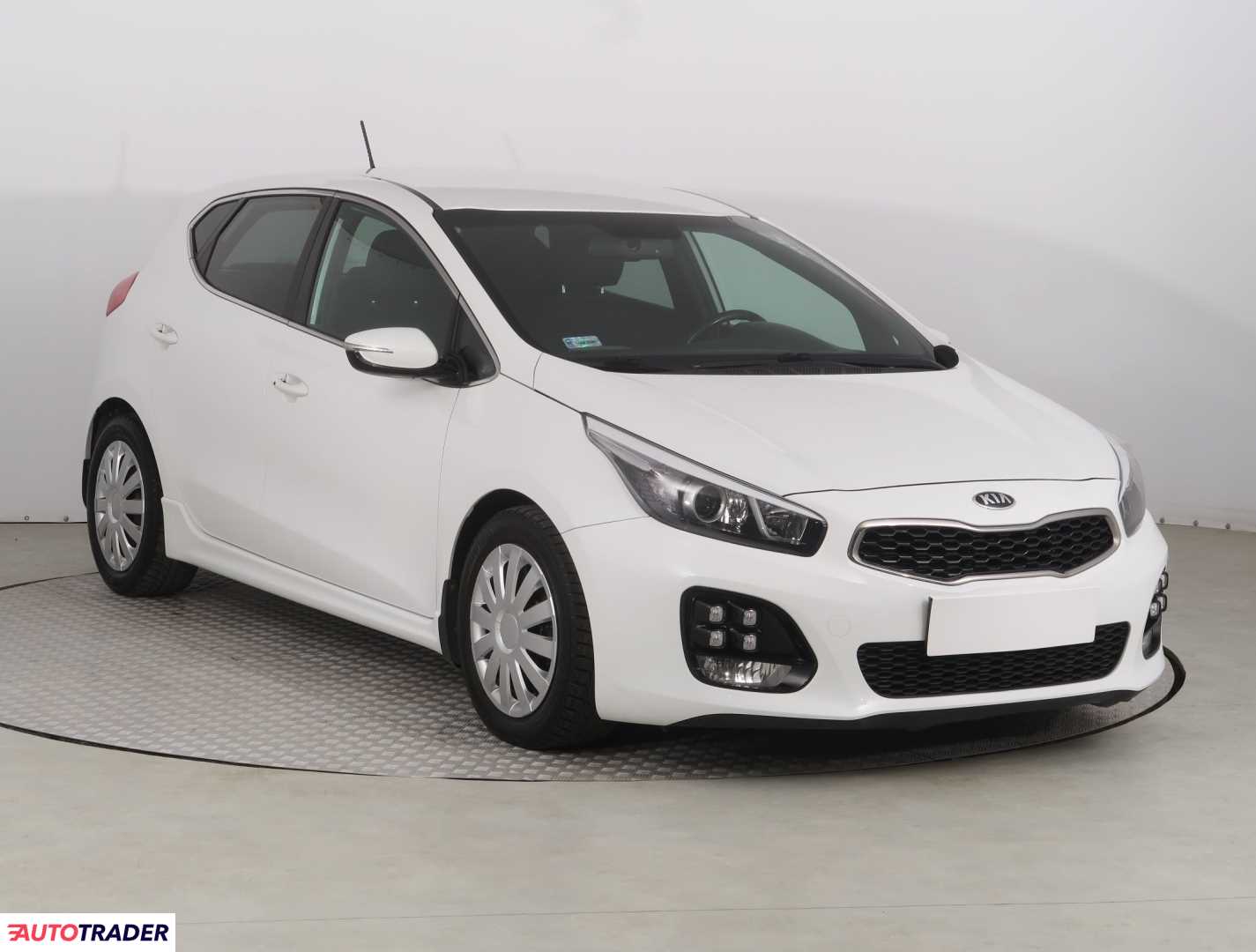 Kia Ceed 2015 1.0 118 KM Kia Ceed 2015 1.0 118 KM
