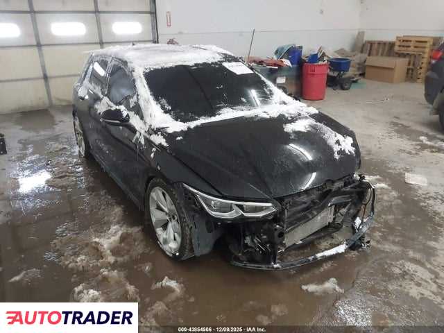 Volkswagen Golf 2024 2