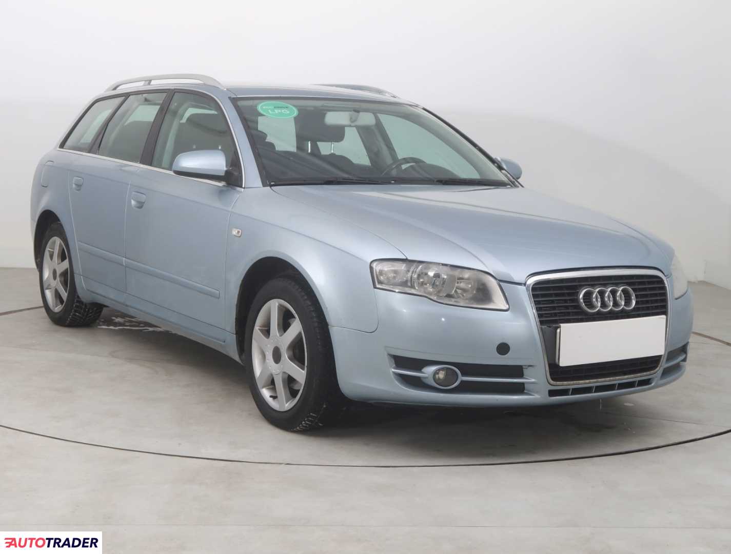 Audi A4 2008 2.0 128 KM