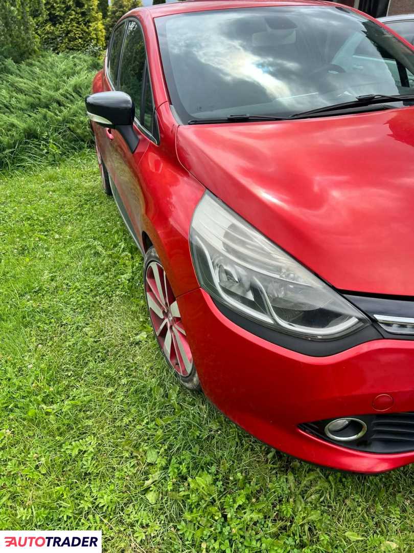 Renault Clio 2014 0.9 90 KM