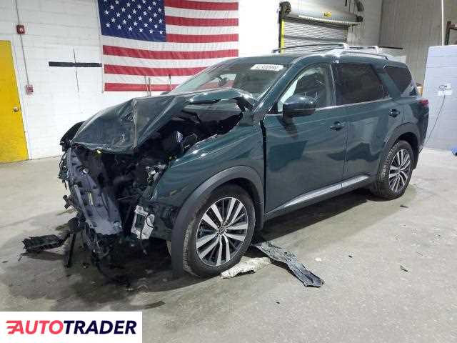Nissan Pathfinder 2022 3