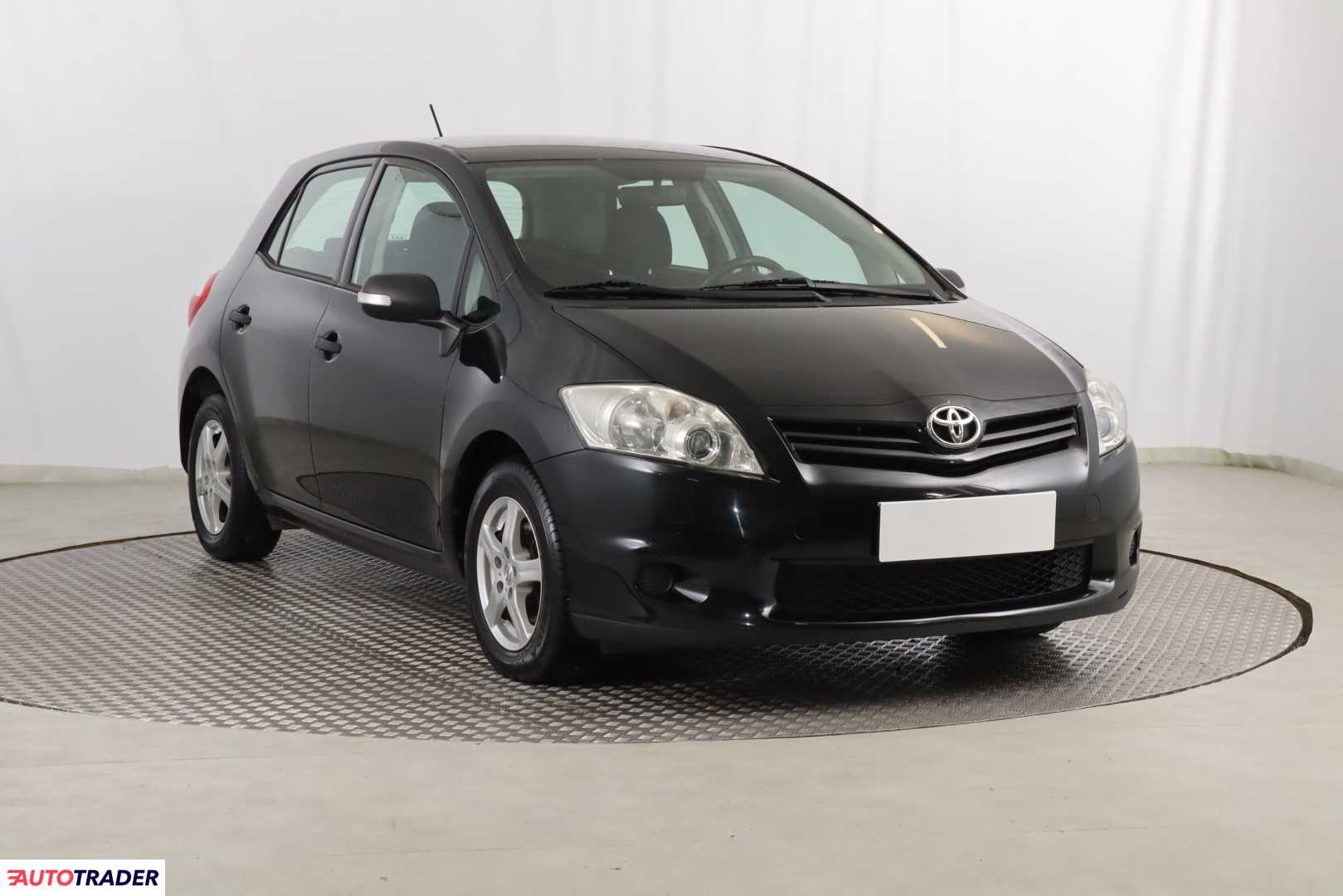 Toyota Auris 2013 1.3 97 KM Toyota Auris 2013 1.3 97 KM