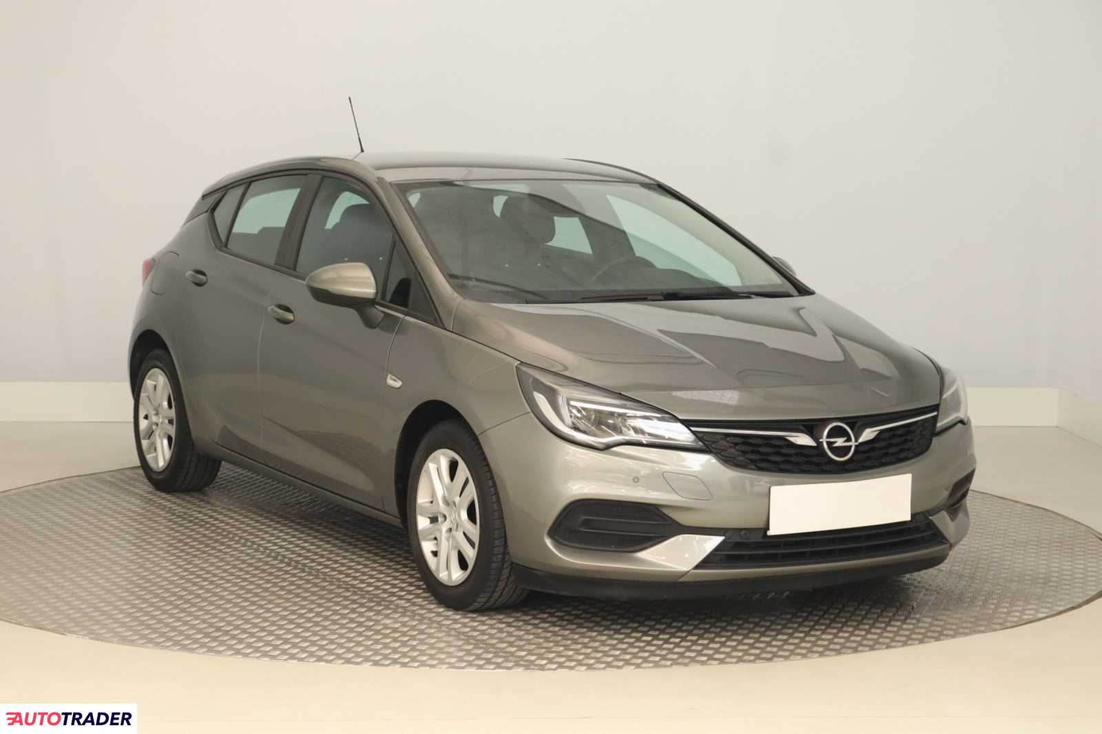 Opel Astra 2020 1.2 143 KM