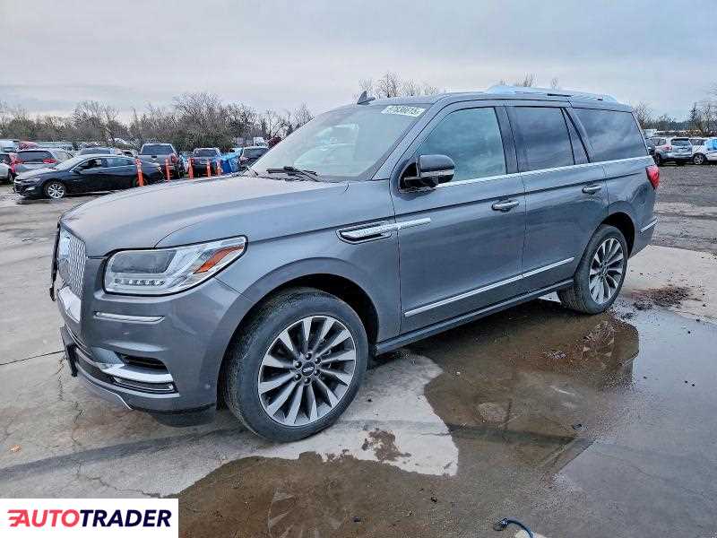 Lincoln Navigator 2021 3