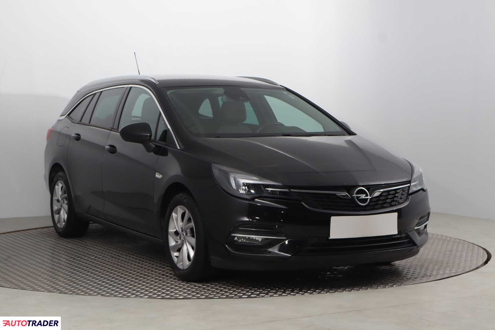 Opel Astra 2021 1.2 143 KM