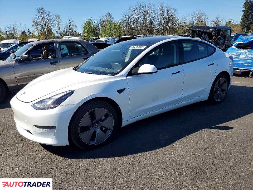Tesla Model 3 2023